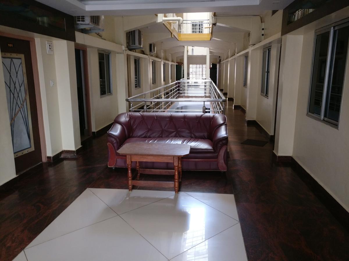 Hotel Raj Mahal Chikmagalūr Exterior foto